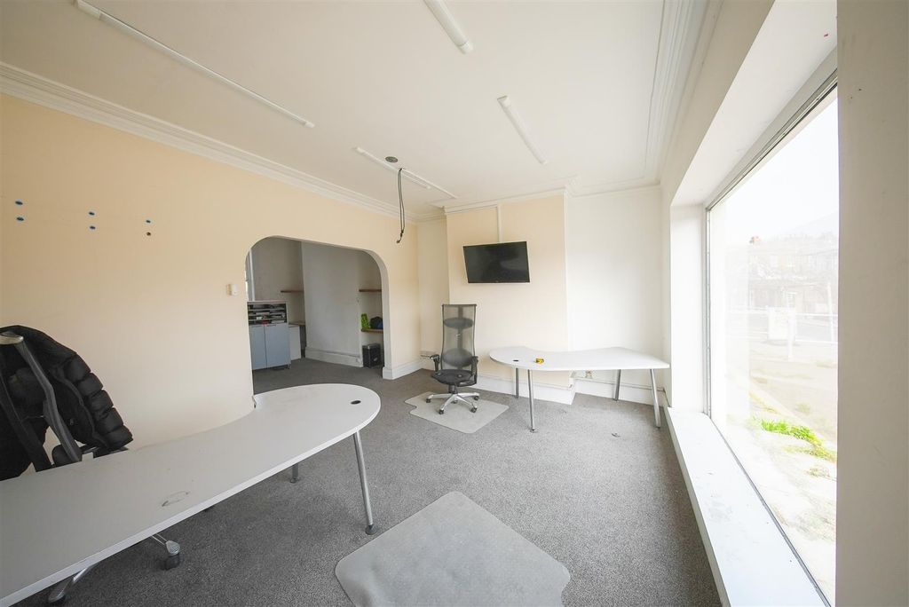 Property photo 3 of 8 Dsc05499.Jpg