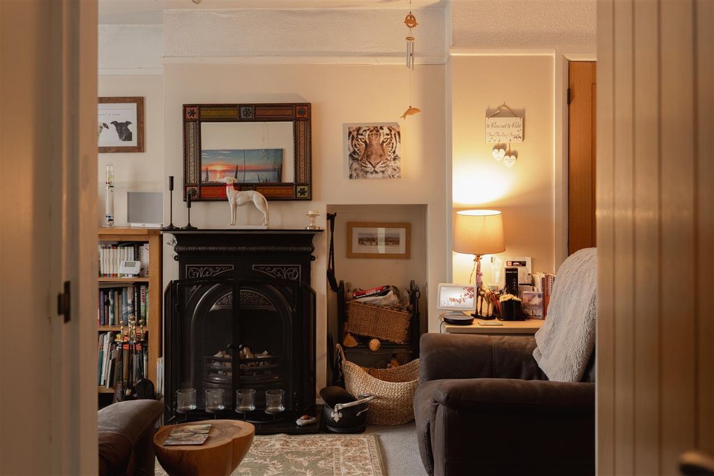 Property photo 2 of 14 4.Jpg