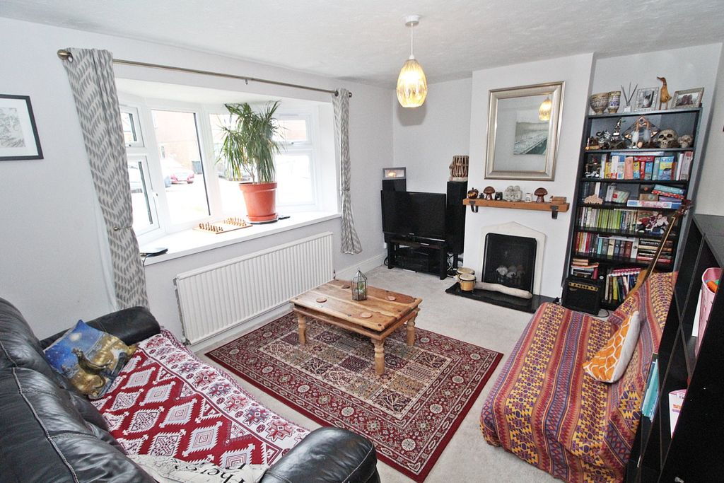 Property photo 2 of 12 5047892