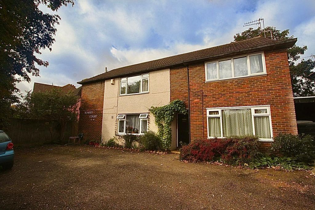 Property photo 1 of 8 d20A020E-3A8A-49c3-92c8-6657c9E73176.Jpeg
