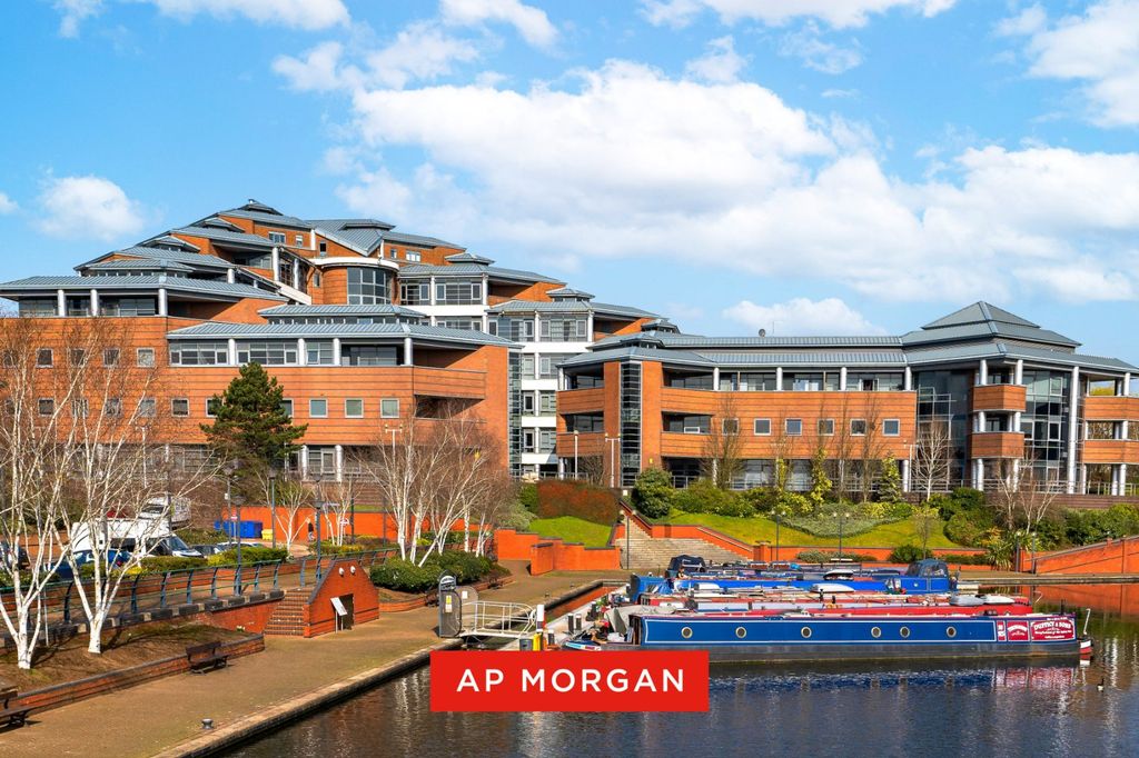 Property photo 2 of 12 Picture No. 17