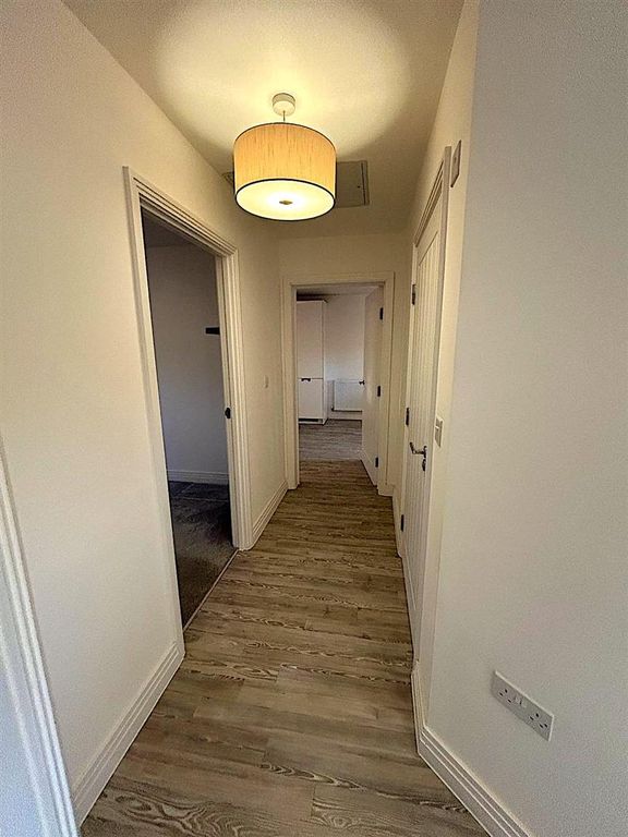 Property photo 2 of 10 Entrance Hall.Jpg