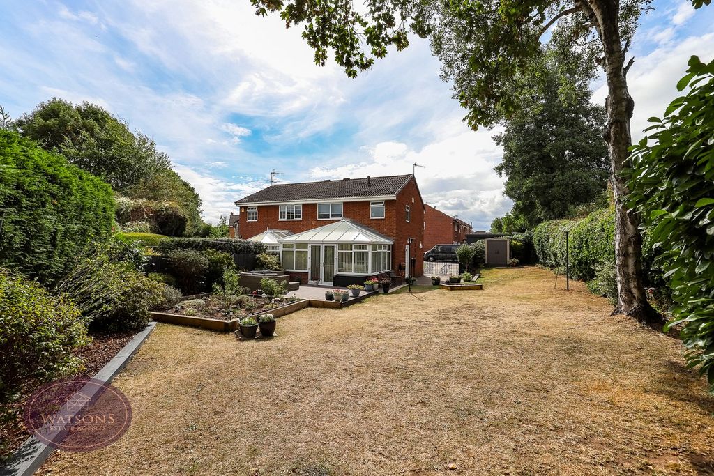 Property photo 2 of 25