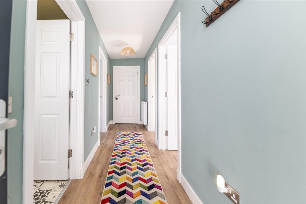Property photo 2 of 14 Macpherson Way 0020.Jpg
