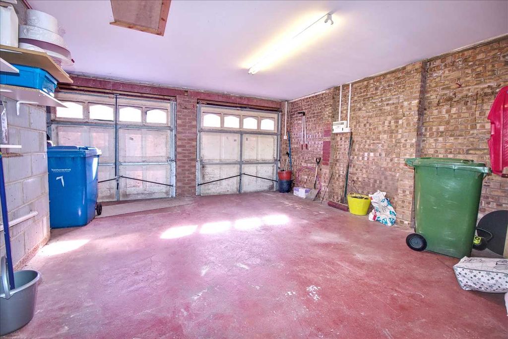 Property photo 3 of 3 Double Garage