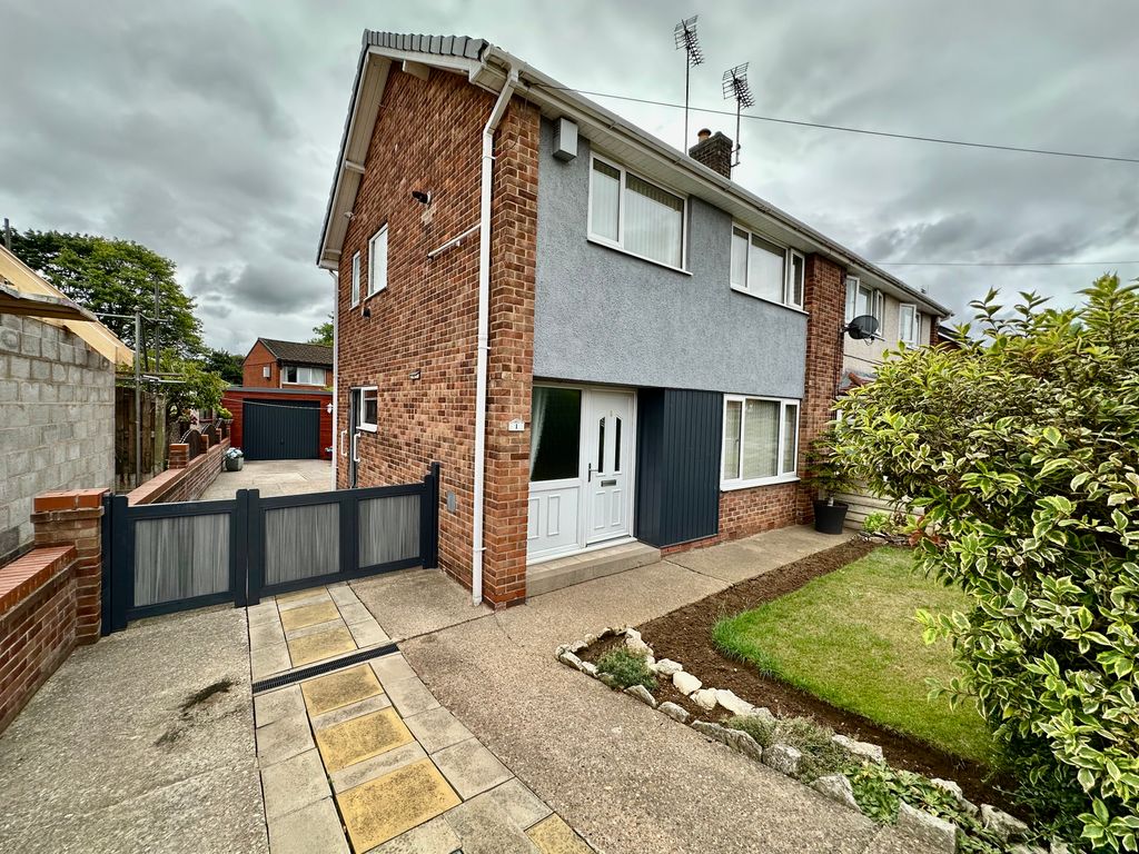 Property photo 1 of 33 Img_4062