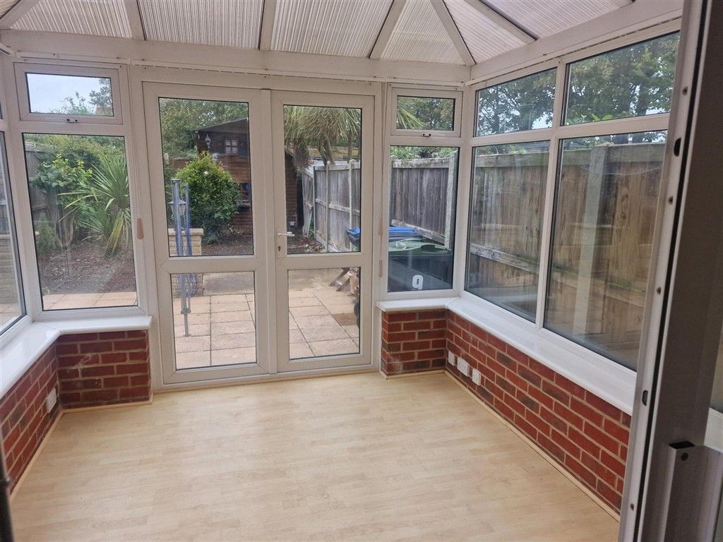 Property photo 1 of 10 Conservatory