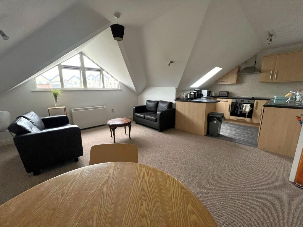 Property photo 2 of 6 Kitchen.Jpg