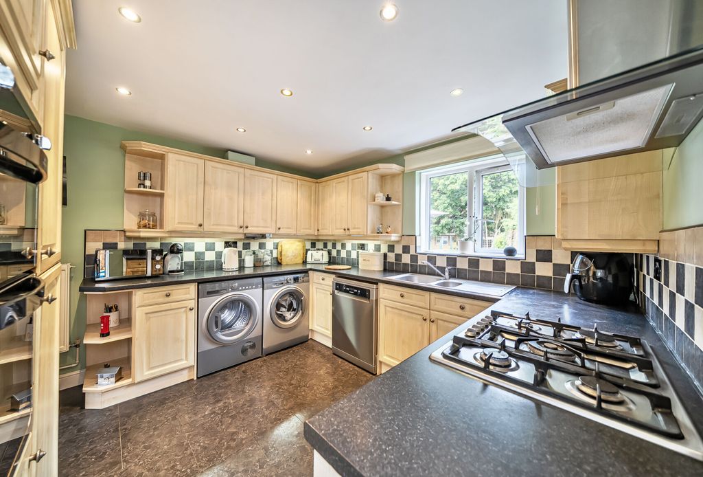 Property photo 2 of 13 Kitchen