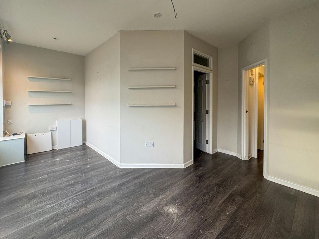 Property photo 2 of 6 1.Jpg