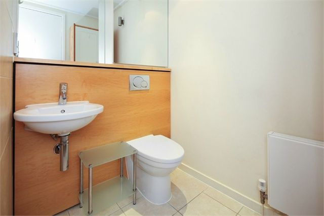Property photo 3 of 6