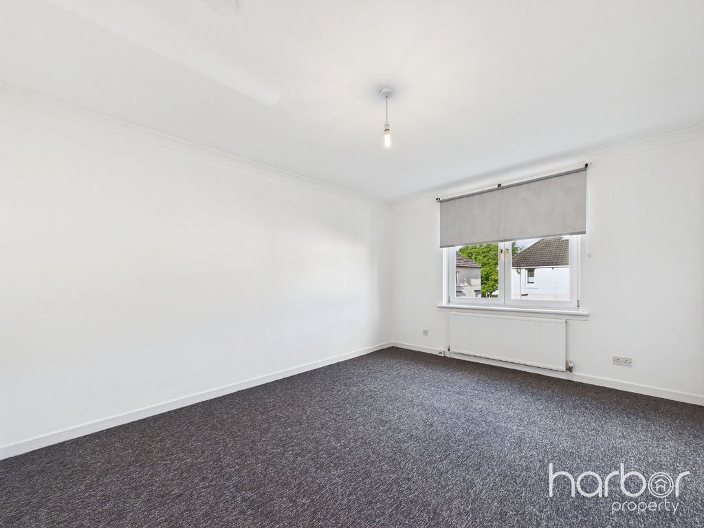 Property photo 2 of 14 5390364