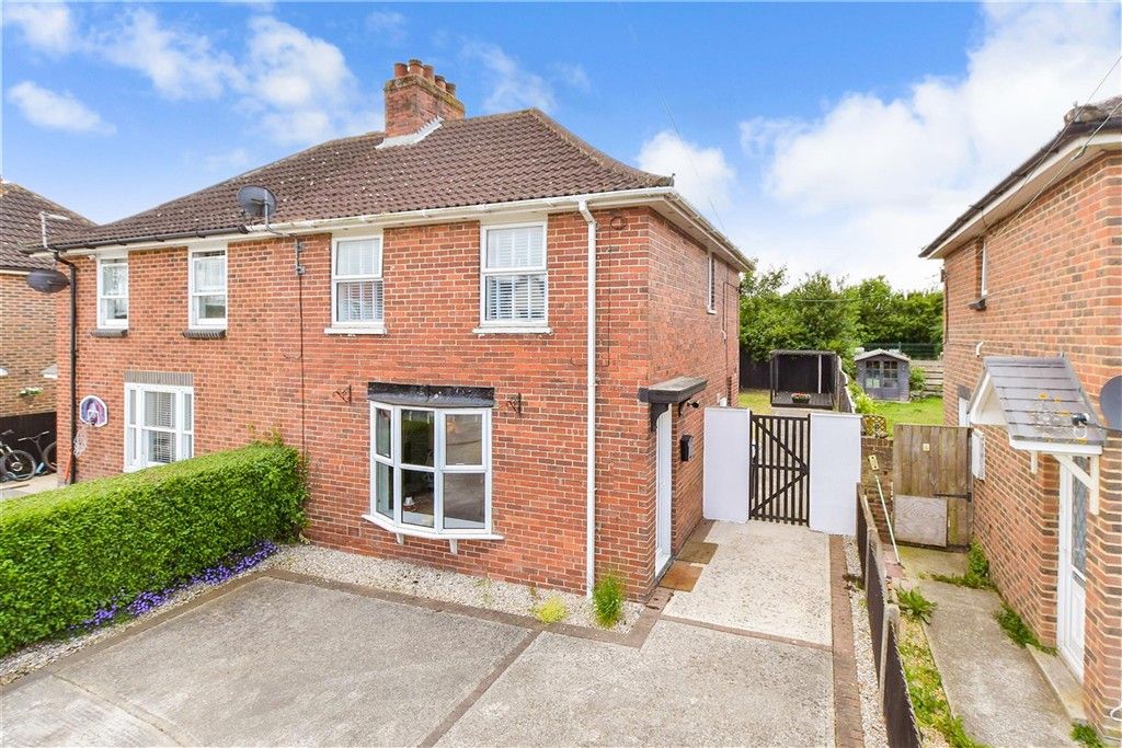 Property photo 1 of 14 External Front Web..