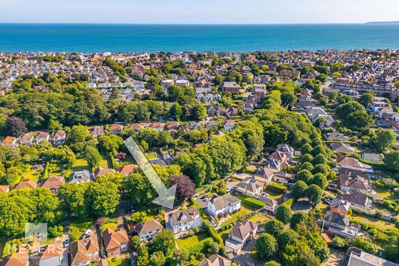 Property photo 1 of 26 Photo 43