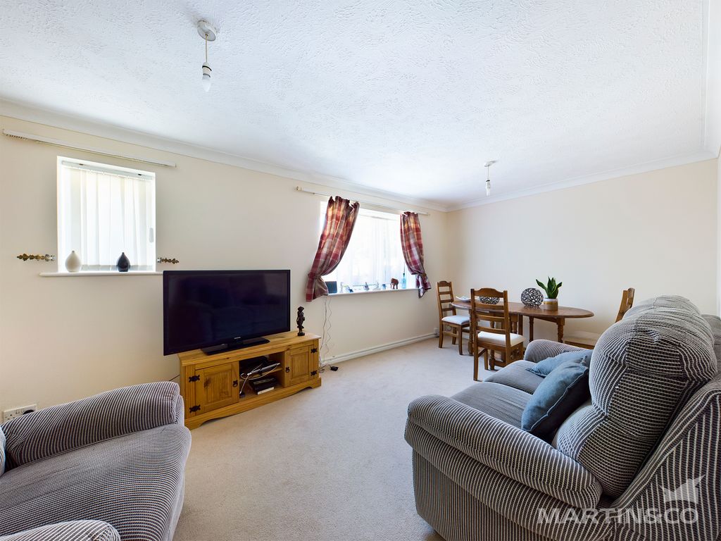 Property photo 2 of 5