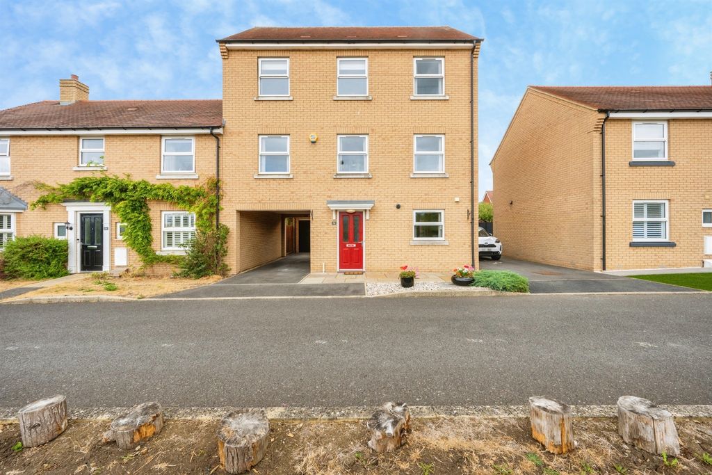 Property photo 1 of 23