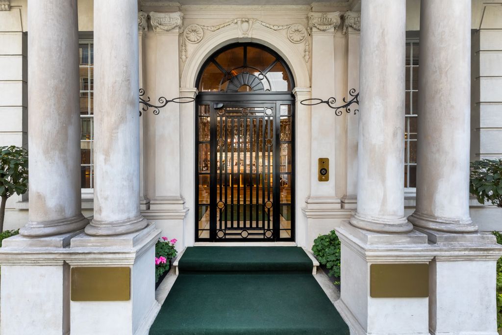 Additional image 24 of 8 bed flat to rentStanhope Gate, Mayfair, London W1K, United Kingdom, Mayfair,