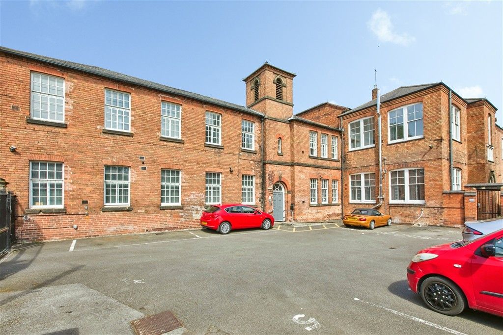 Property photo 1 of 16