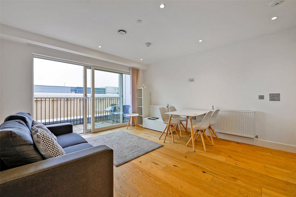 Property photo 2 of 11 Picture No. 04