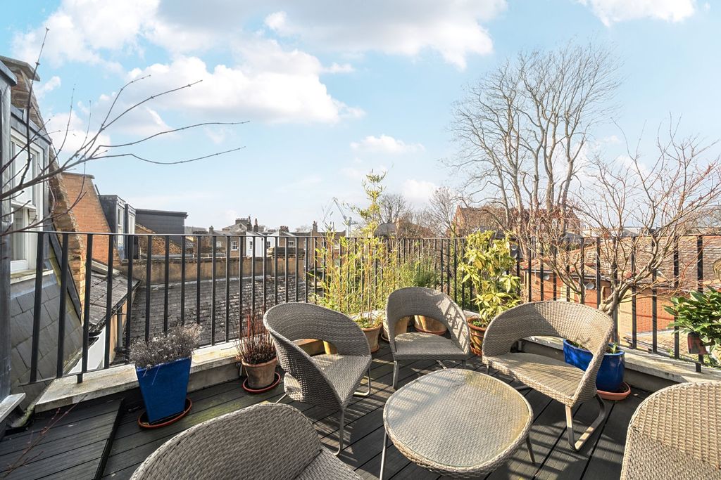 Property photo 3 of 16 Picture No. 27