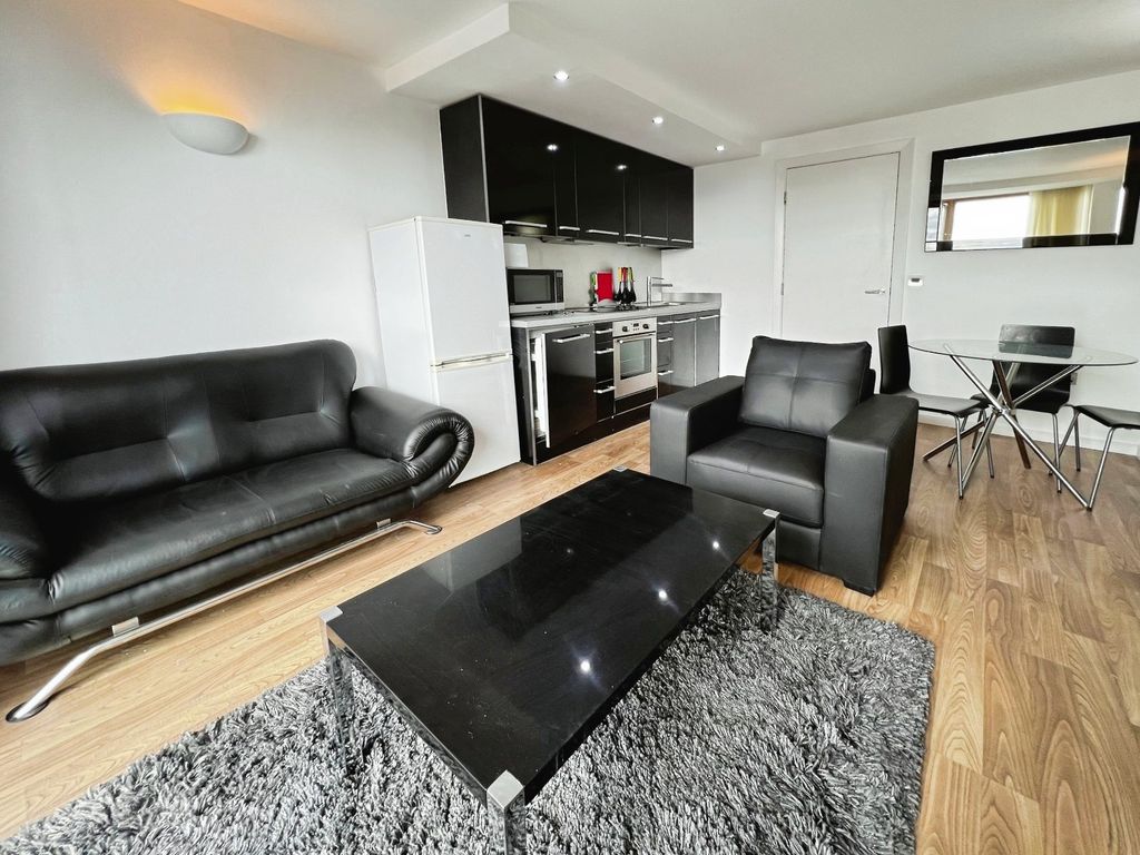 Property photo 3 of 10 Picture No. 21