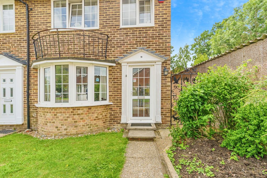 Property photo 2 of 18