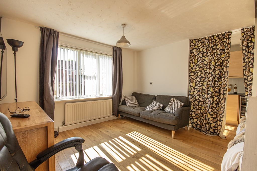 Property photo 3 of 7 3