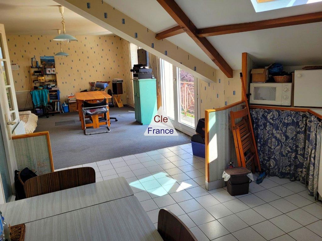 Property photo 3 of 5