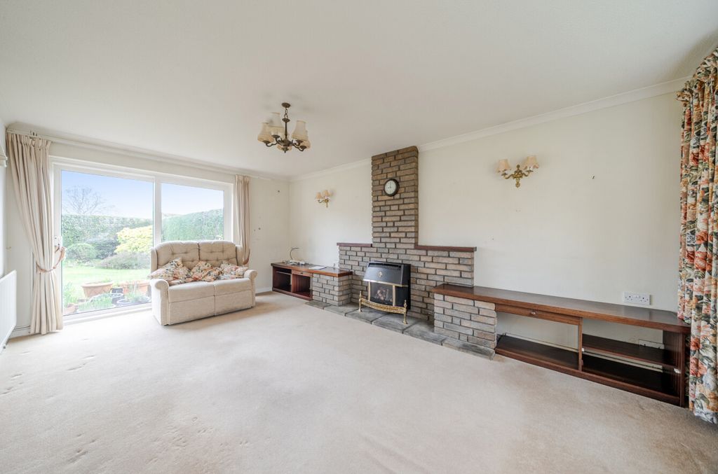 Property photo 2 of 13 1419084-29-69983B...