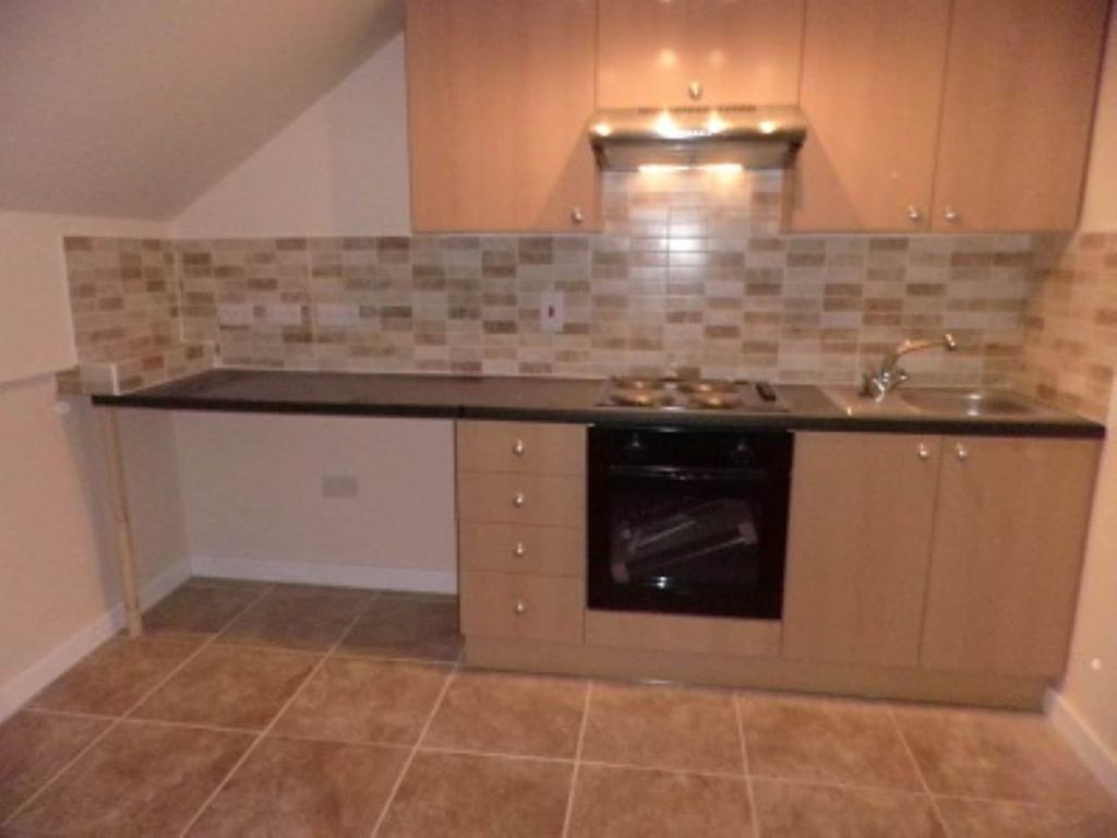Property photo 3 of 6 Kitchen Area