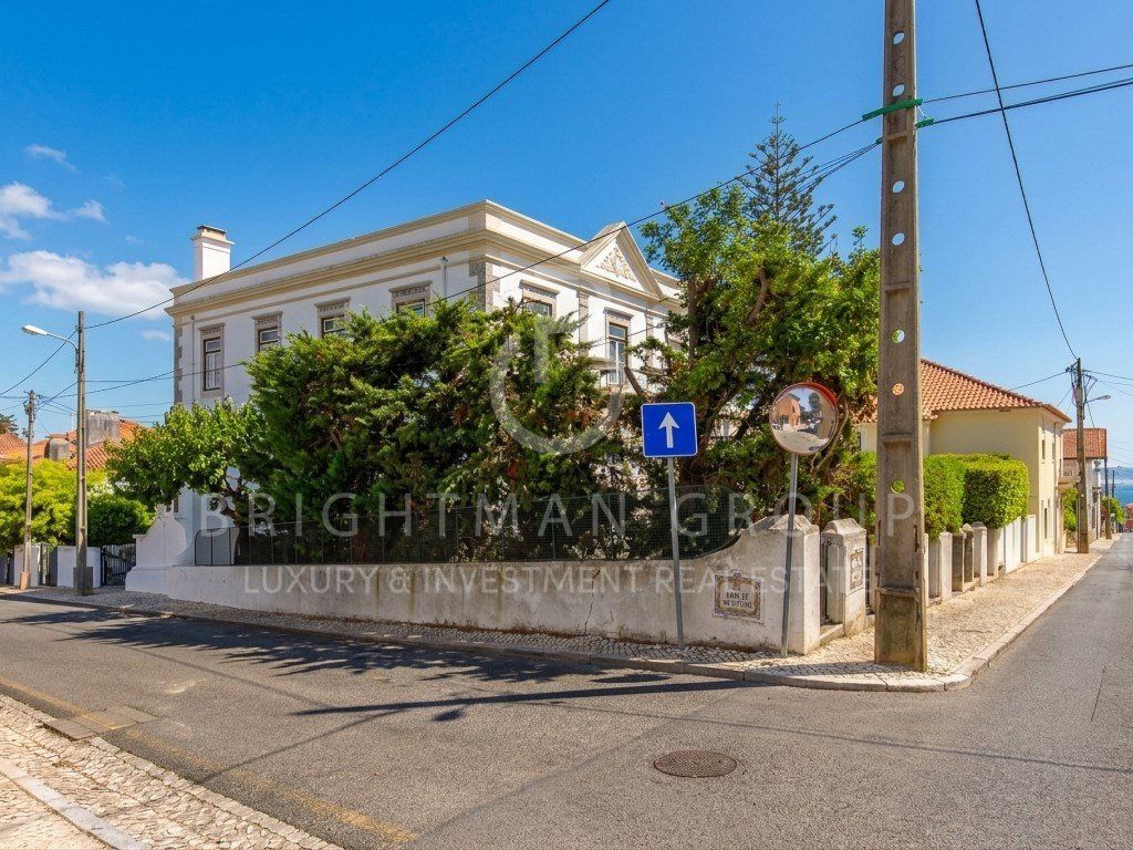 Property photo 2 of 40