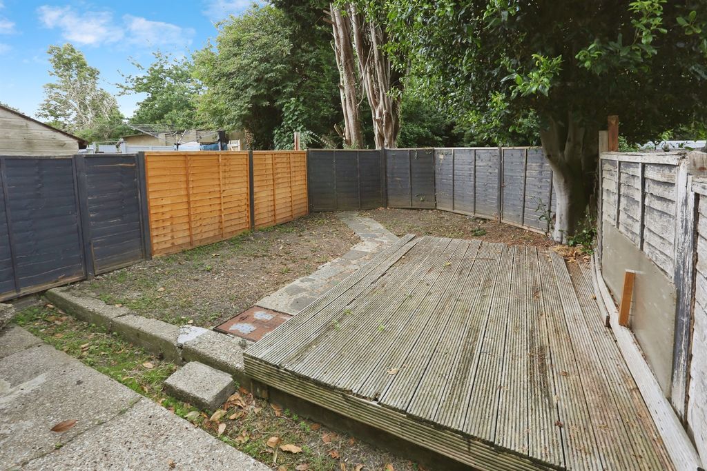 Property photo 2 of 10