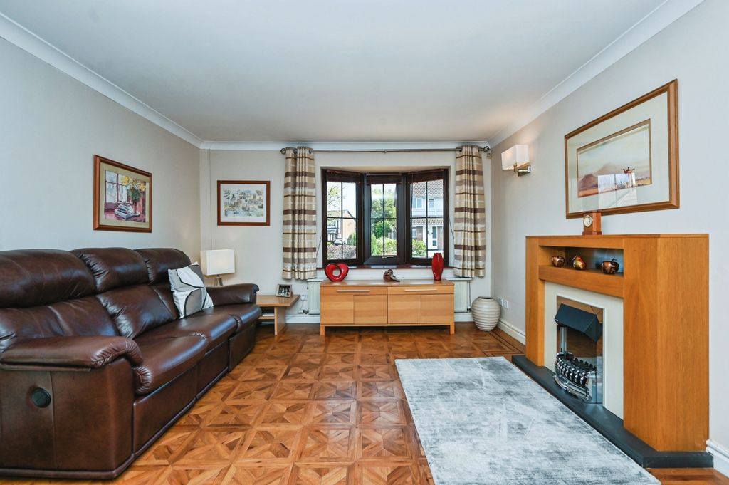 Property photo 2 of 15