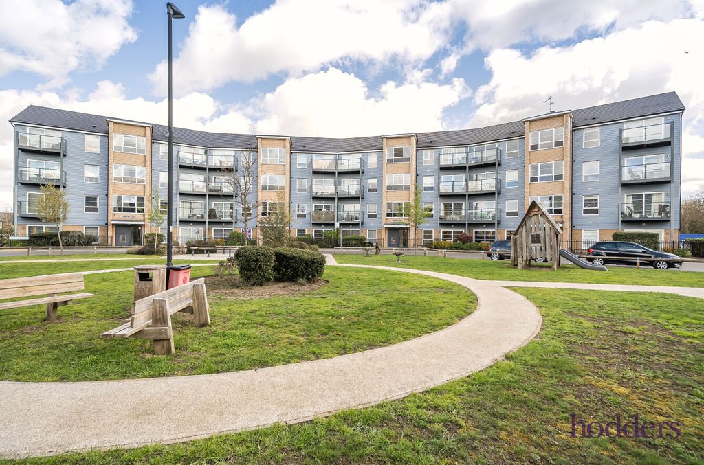 Additional image 21 of 1 bed flat for saleKennett Lane, Chertsey, Surrey KT16