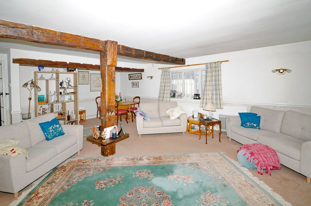 Property photo 3 of 45