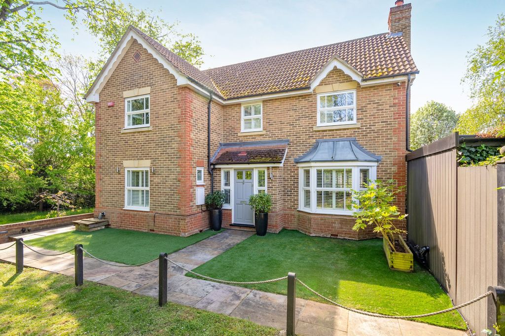 Property photo 1 of 14