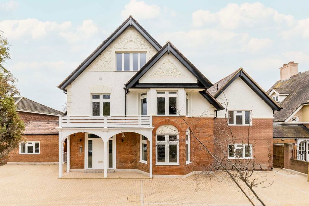 Property photo 1 of 6