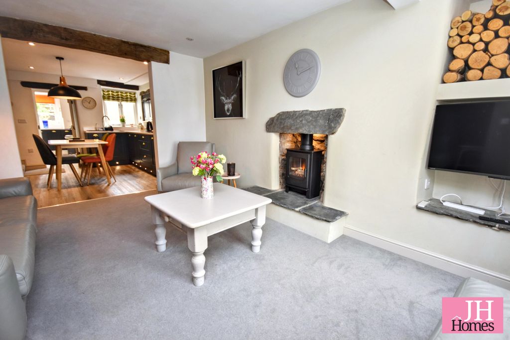 Property photo 2 of 24