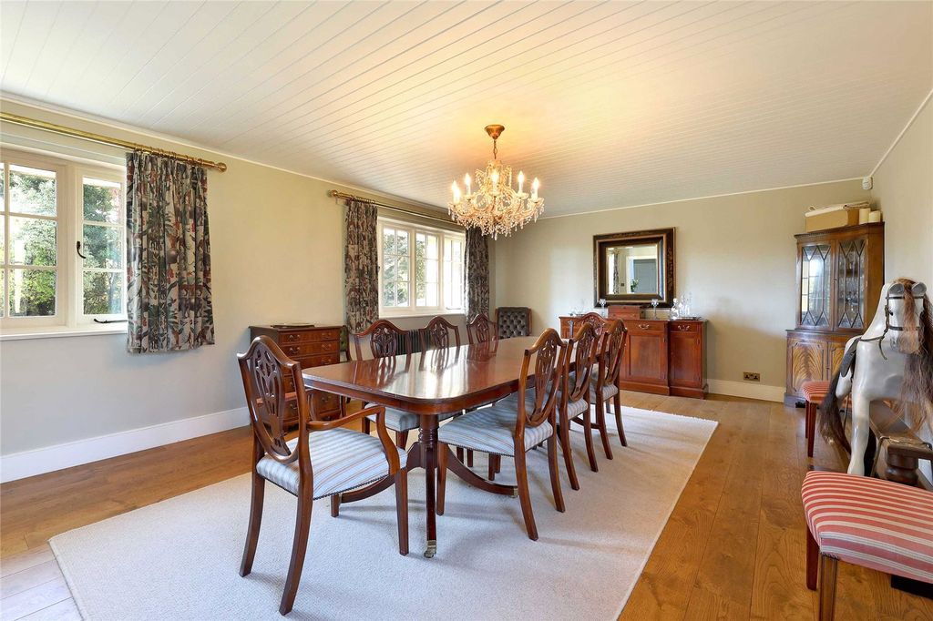 Property photo 2 of 16 Dining Room