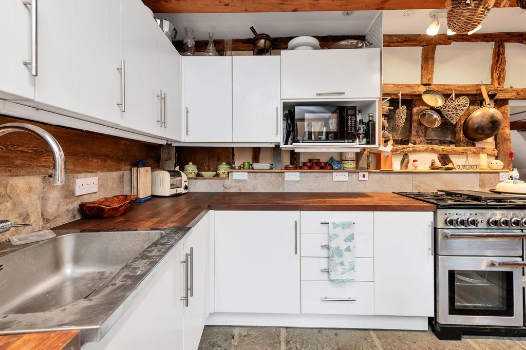 Property photo 3 of 30