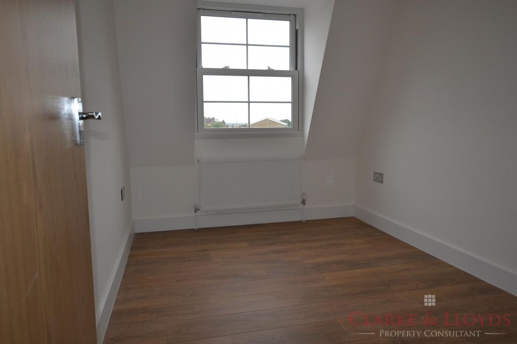 Property photo 2 of 10 Gallery