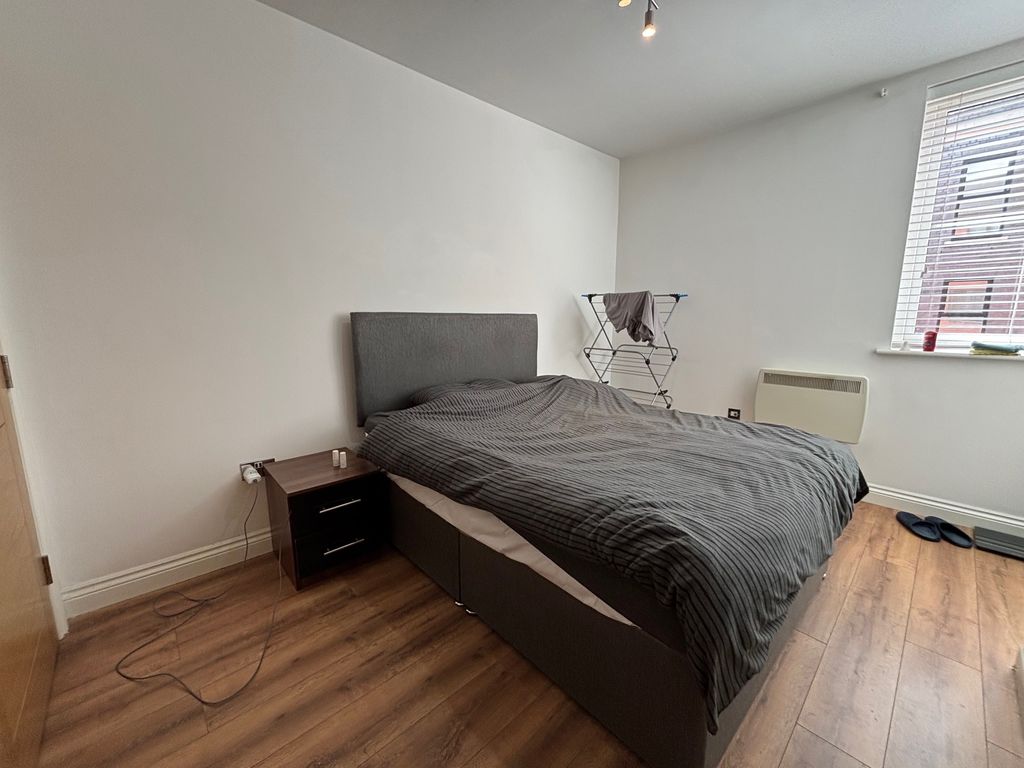 Property photo 3 of 5