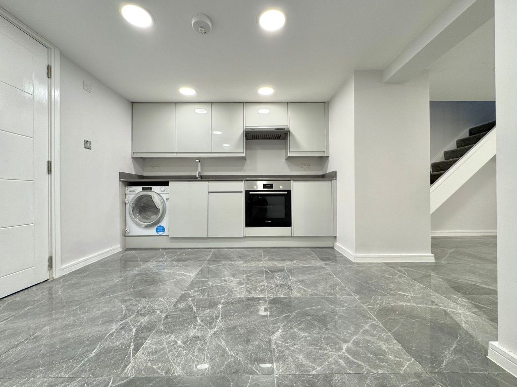 Property photo 2 of 26