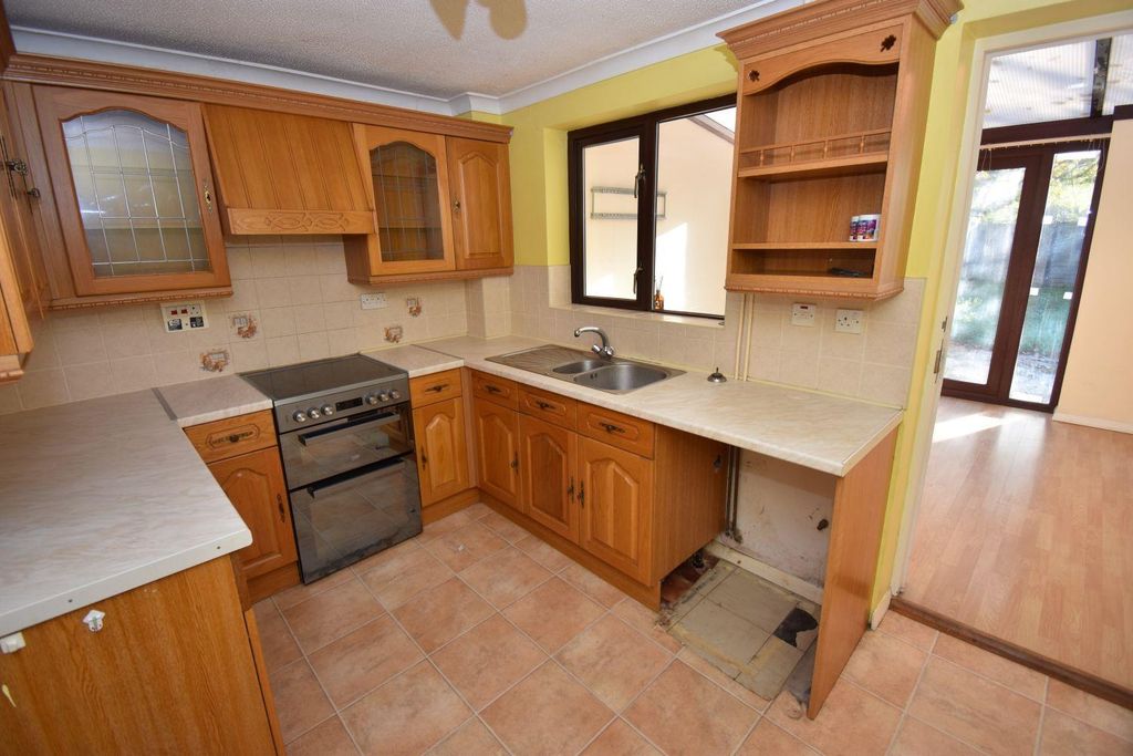 Property photo 3 of 12 H Kitchen Through.Jpg