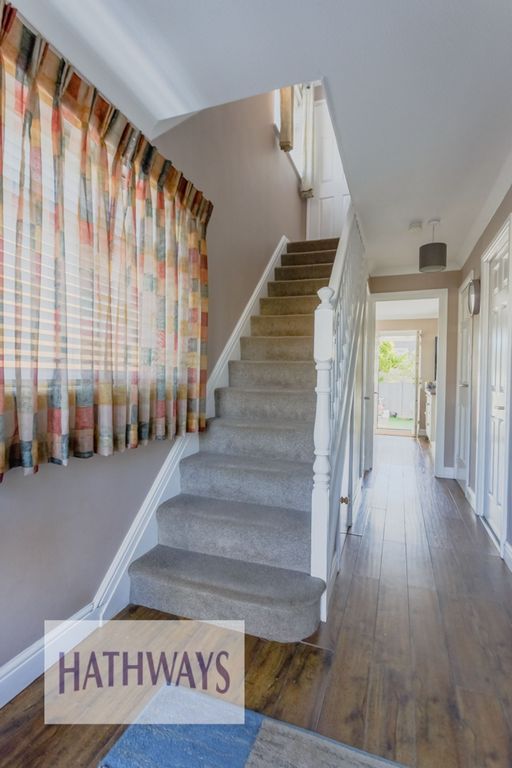 Property photo 3 of 33