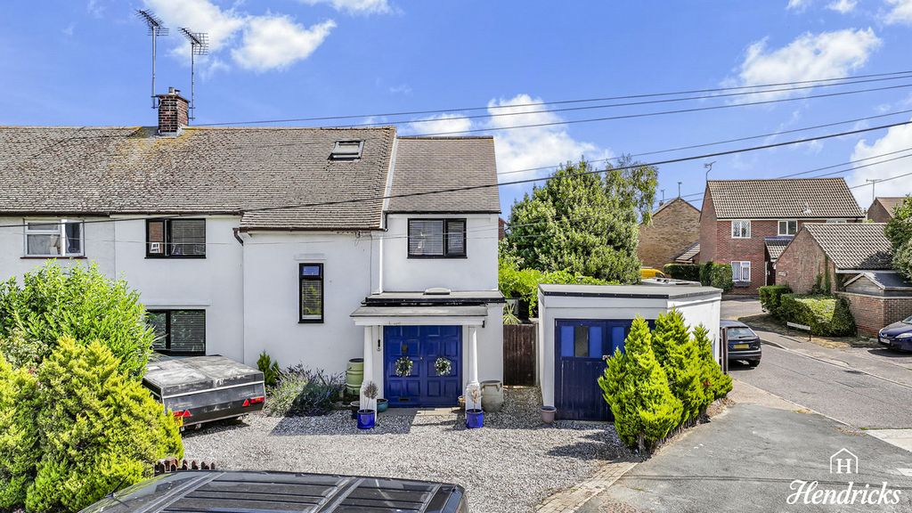 Property photo 1 of 30
