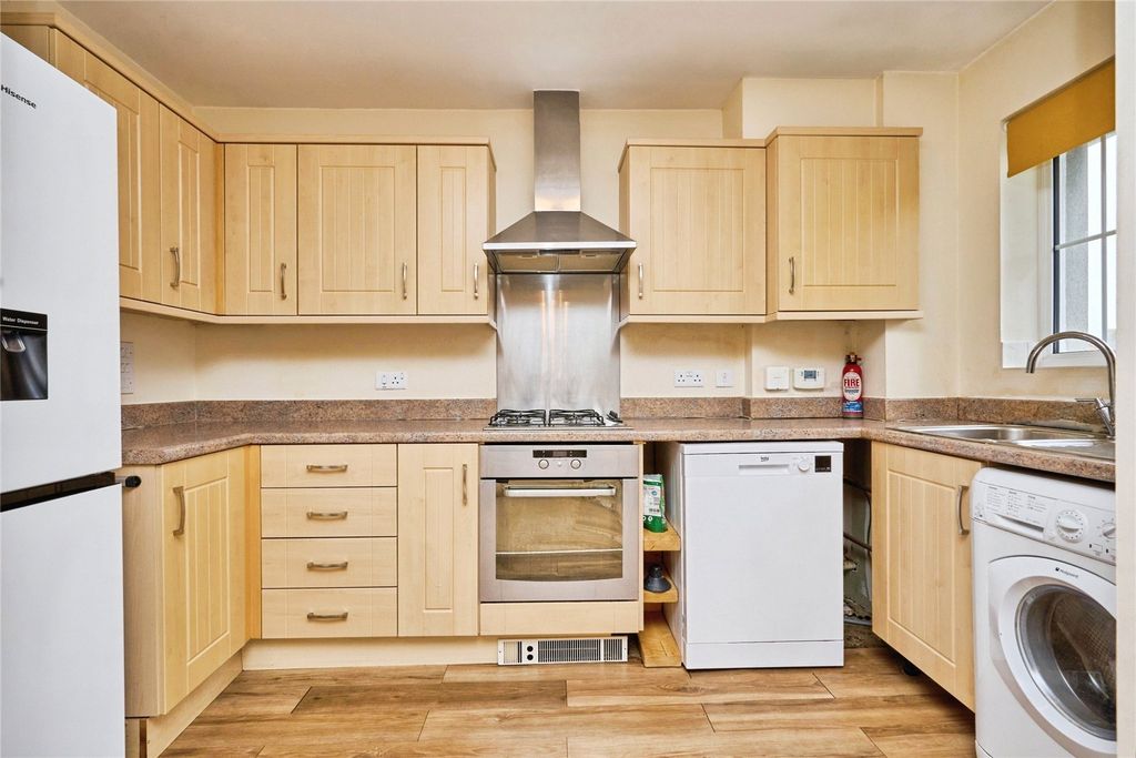 Property photo 3 of 10 Picture No. 02