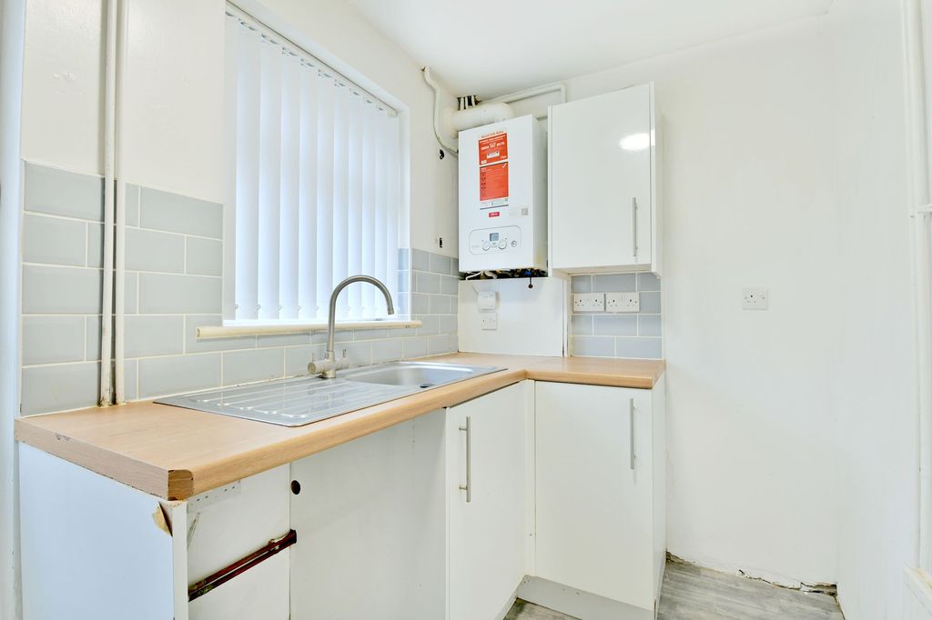 Additional image 5 of 2 bed terraced house to rentMitre Street, Abertillery NP13