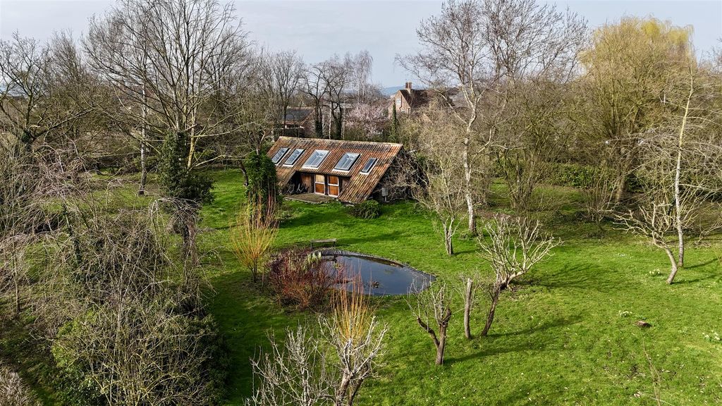 Property photo 2 of 46