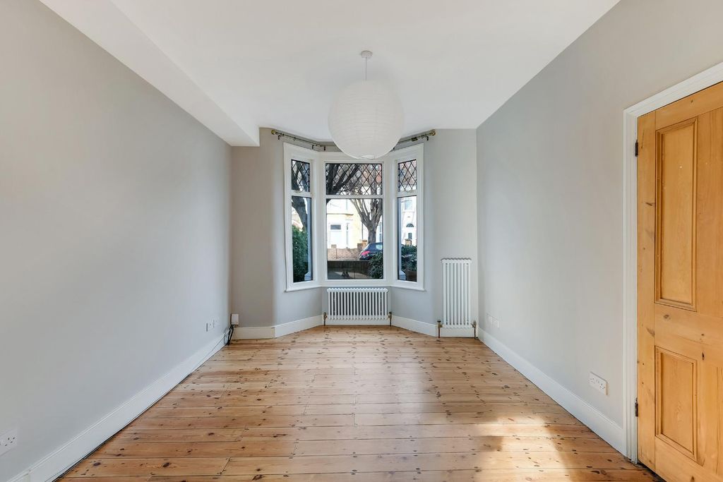 Property photo 2 of 22 Dscf7815_Hdr.Jpg